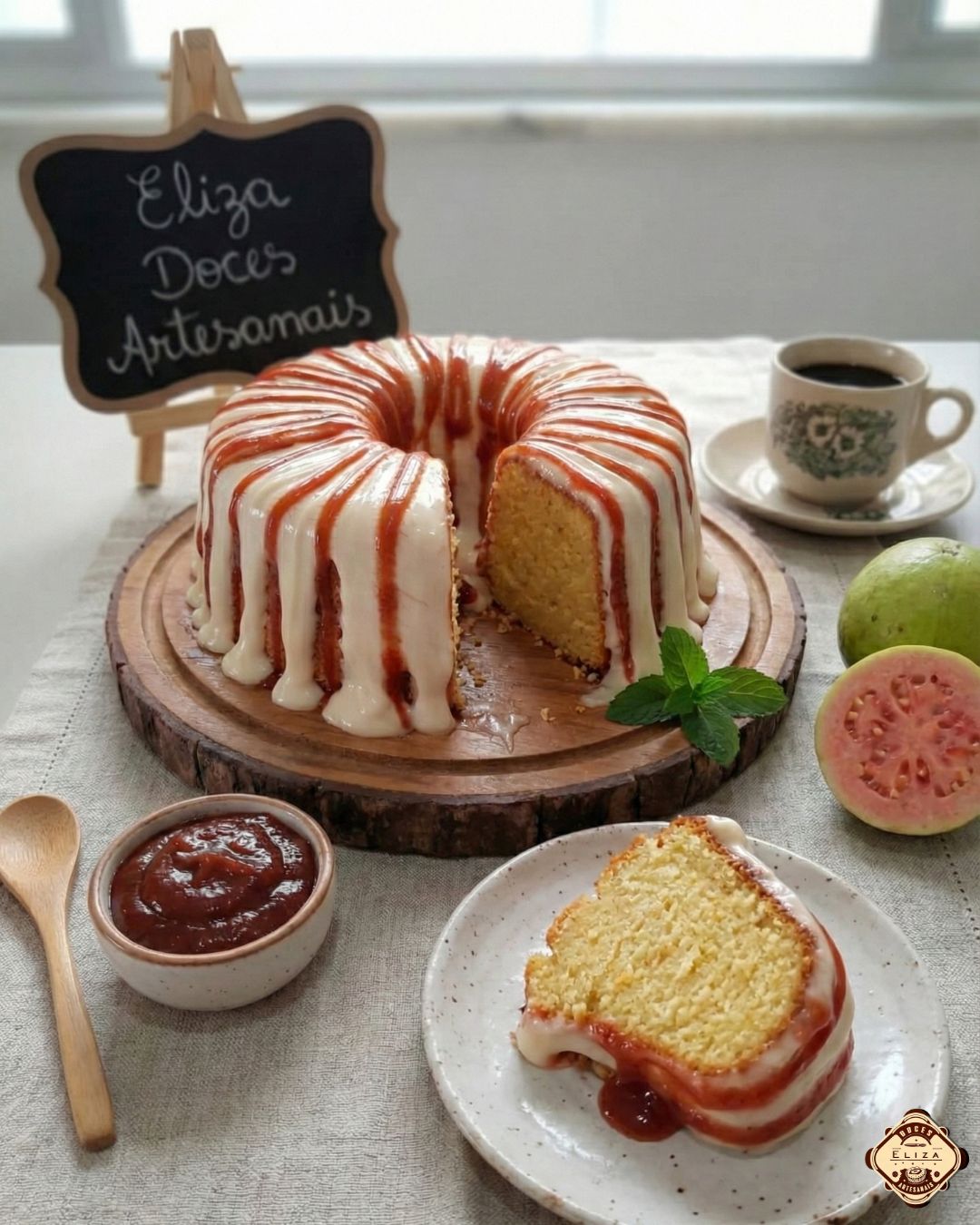 Bolo Cobertura de Brigadeiro de Crem Cheese e Goiabada